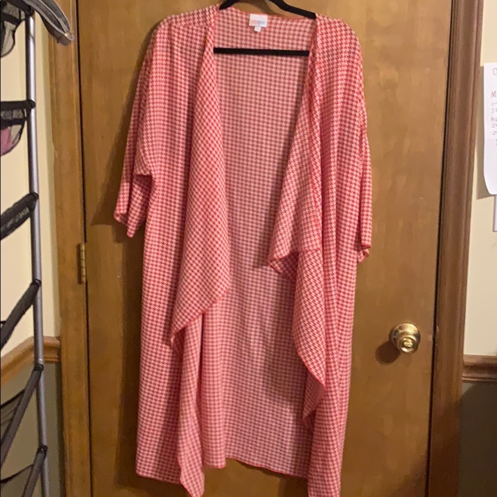 Large LuLaRoe Shirley